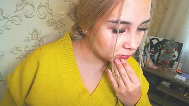 DolphinDreams' Live XXX Chat