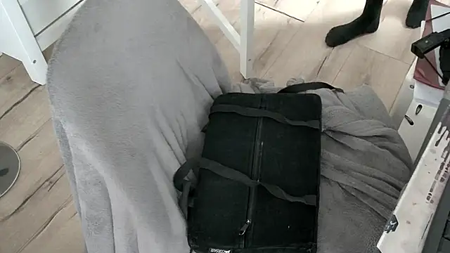 CeriseLapinen Live XXX chat