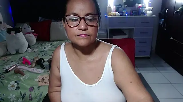 pervert_mommy_ Webcam Show