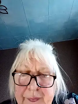 Alexia64231 élő XXX-chatje