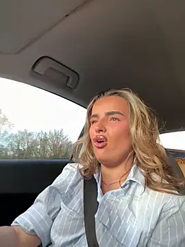 maisiesmithx 现场XXX聊天