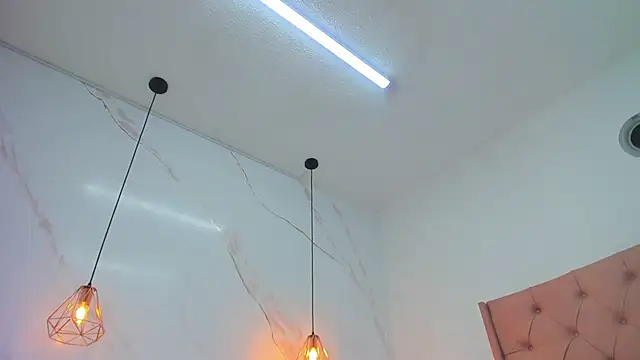 Belle_Brunette's Live XXX Chat