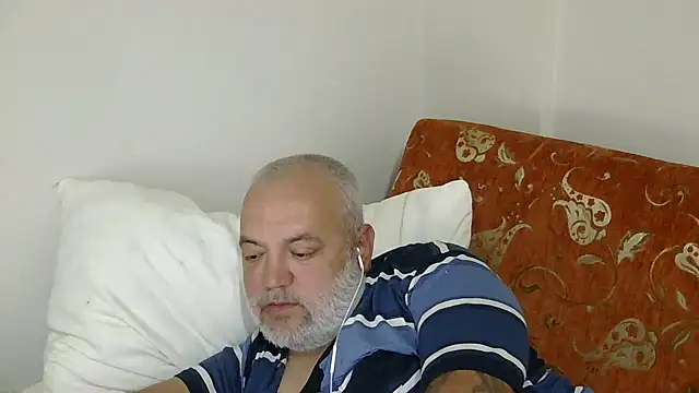 husoizmir's Live XXX Chat