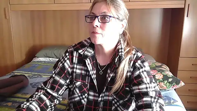 pussy_boom4u's Live XXX Chat