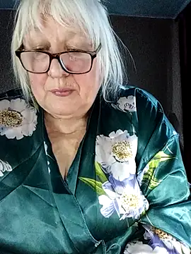 Alexia64231のライブXXXチャット