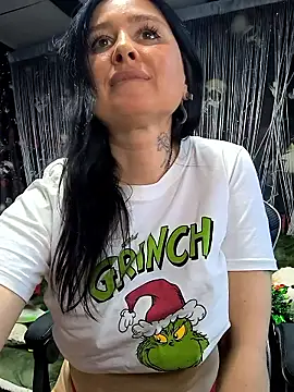 KikiXRed's Live XXX Chat