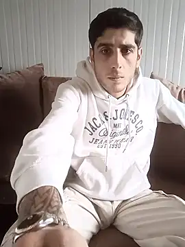 Chat +18 de arenn1997 ao vivo