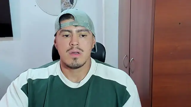 Chat +18 de Baltazar_Dupont ao vivo