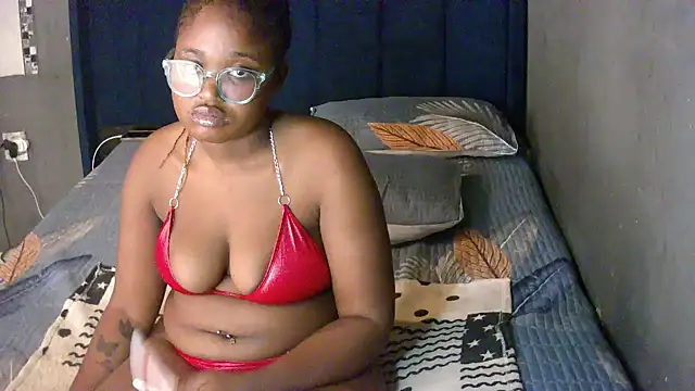 Chat XXX en directo de FREAKBARBIE02