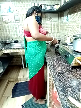 tamil_Vennila live XXX chat