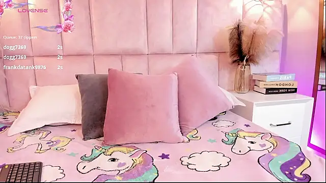 Charlotte_hall_'s Live XXX Chat