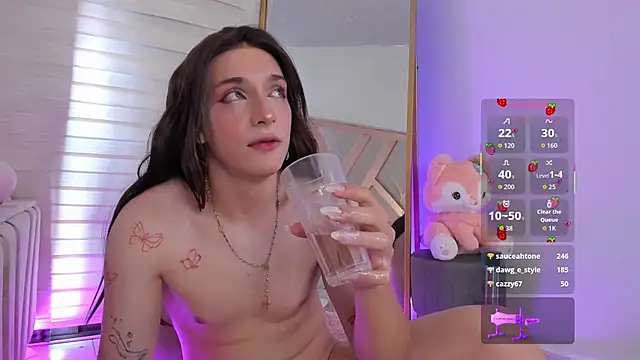 emilybeear's Live XXX Chat