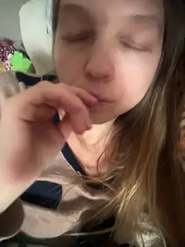 Suzanele's Live XXX Chat