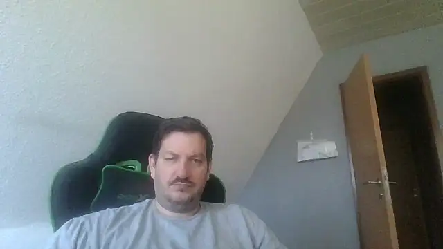 Chat +18 de Golffahrer1982 ao vivo