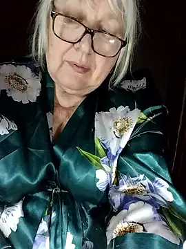 Alexia64231: διαδικτυακό σόου στην κάμερα