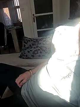 Chat +18 de KnownObligation1 ao vivo