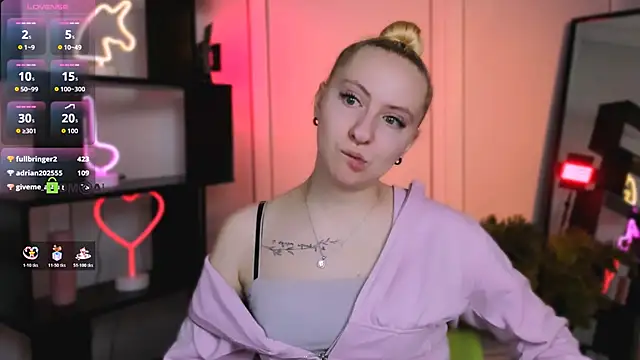 mila_glow1's Live XXX Chat