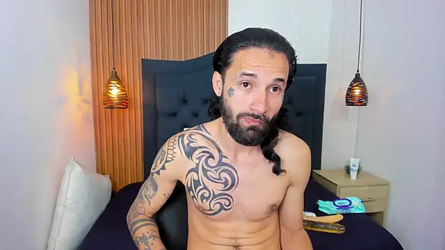 Hisoka_011 – Live XXX-chat