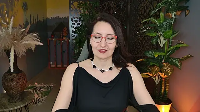 UnaTerra's Live XXX Chat