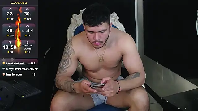 Онлайн чат XXX jeisonstark