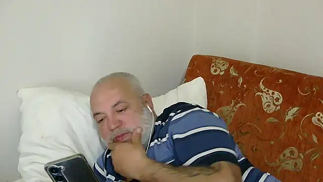 Онлайн чат XXX husoizmir