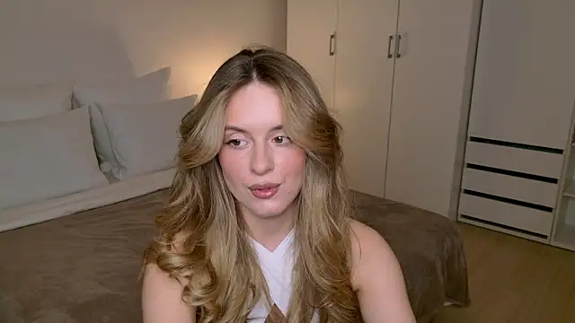 RozzitaBedberry élő XXX-chatje