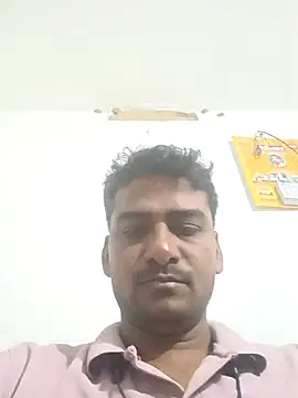 Pussyrequiredのウェブカメラショー