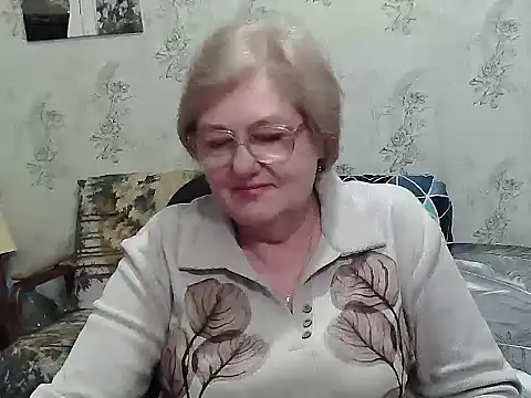 Renata62011: διαδικτυακό σόου στην κάμερα