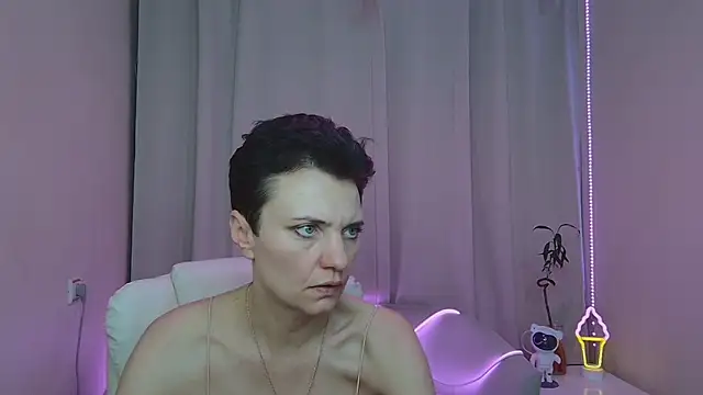 AvaSaturnian Live XXX-chat