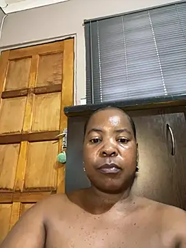 SweetCandy84 élő XXX-chatje