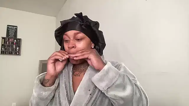 Creamesensation élő XXX-chatje