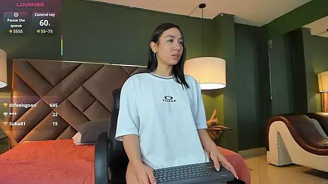 Kya_Wild 现场XXX聊天