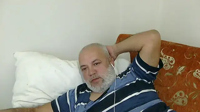 husoizmir Chat XXX live