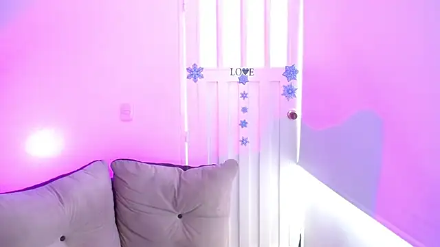 milfrousse – Naživo XXX chat