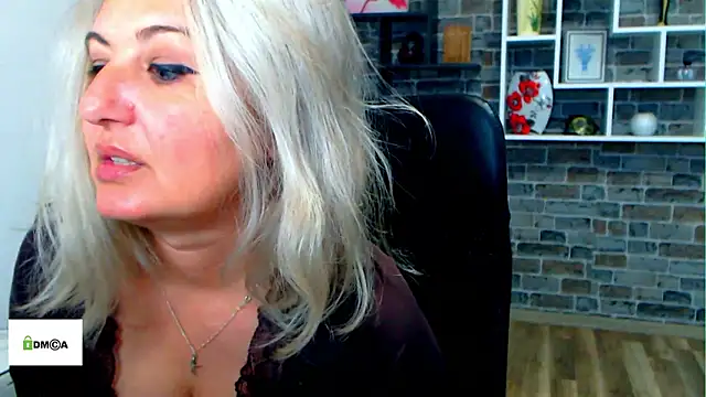 angel_devil_milf's Live XXX Chat