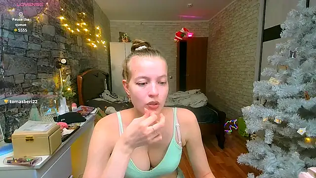 __Aphrodita__wow__ – Naživo XXX chat