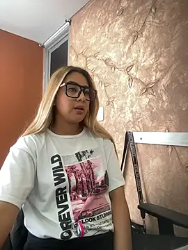 Miabonnett_ 现场XXX聊天