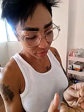 Alison_fitness' Live XXX Chat