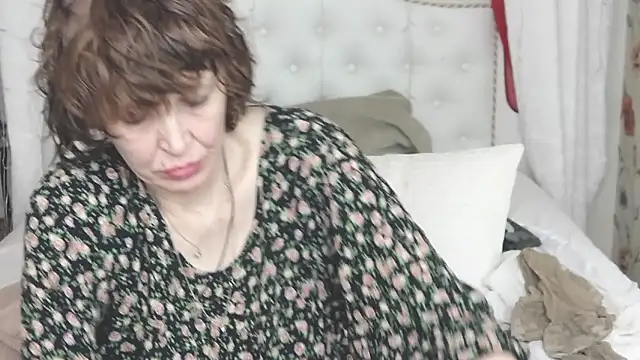 SilviaHart's Live XXX Chat