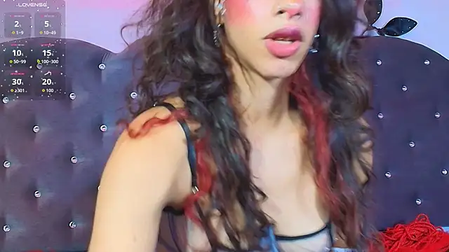 Lia_Valmont's Live XXX Chat
