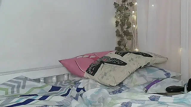 lunahototinparis18's Live XXX Chat