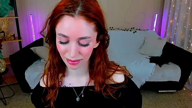 ChristinaConteeree's Live XXX Chat