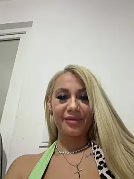 AlmaRusell's Webcam Show