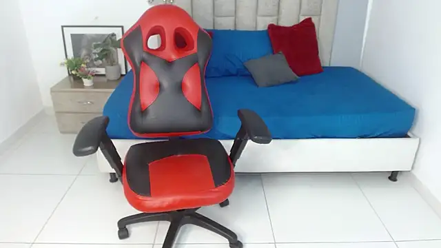 Enzo_fox77 Chat XXX live