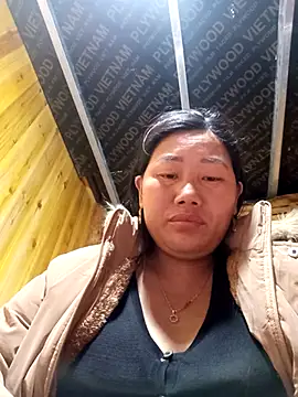 ikanuron Live XXX chat