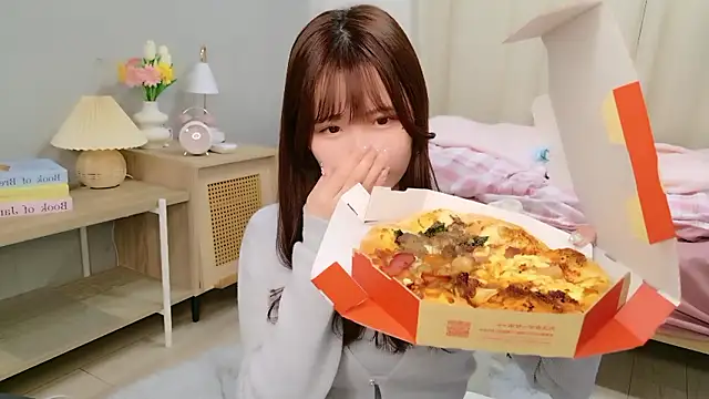 Sayuringo_'s Live XXX Chat