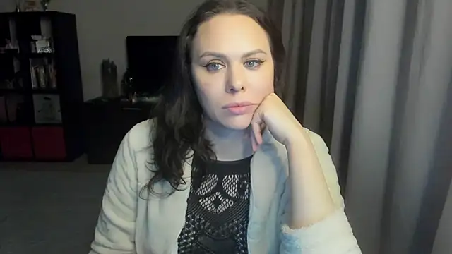 MollyCheiz élő XXX-chatje