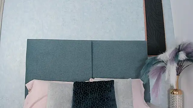 Laura_Ivy's Live XXX Chat