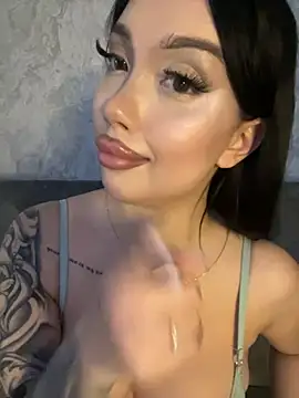 kiss_Lissa's Live XXX Chat