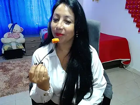 soyElena46's Live XXX Chat